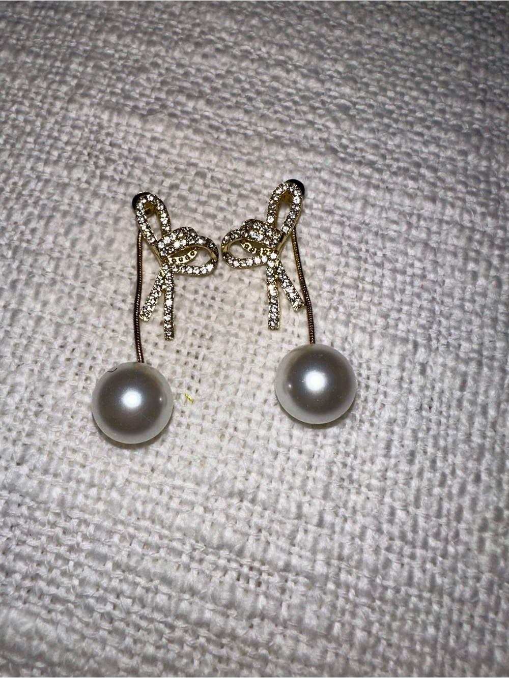 Gold Bow Pearl Drop Earrings - White Pearl